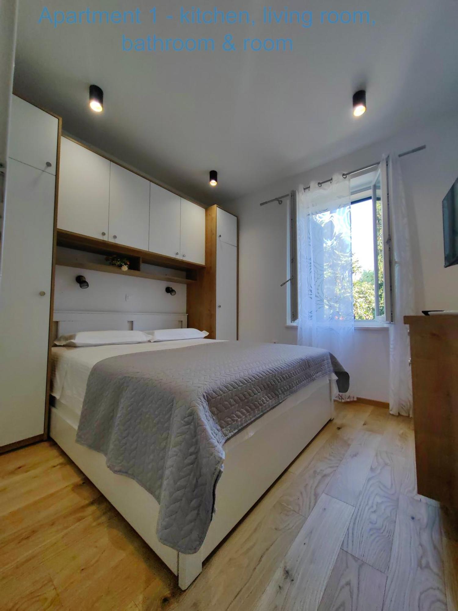 Relax And Enjoy Apartments Сплит Экстерьер фото